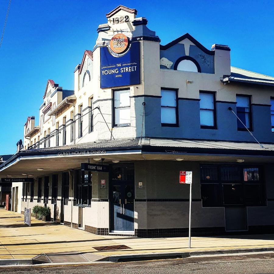The Young Street Hotel Carrington Esterno foto